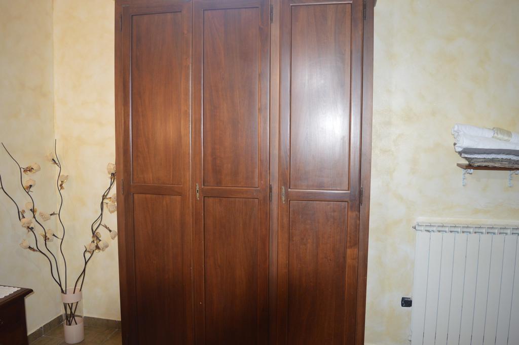 Villa Tre Colli Agri B&B أريانو إربينو المظهر الخارجي الصورة