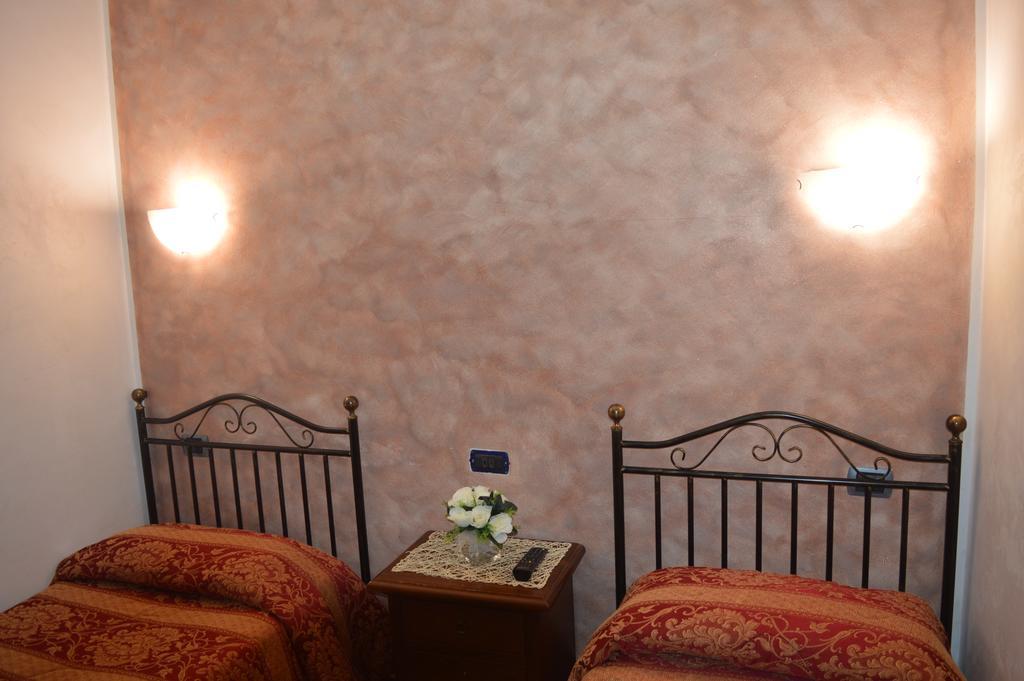 Villa Tre Colli Agri B&B أريانو إربينو المظهر الخارجي الصورة