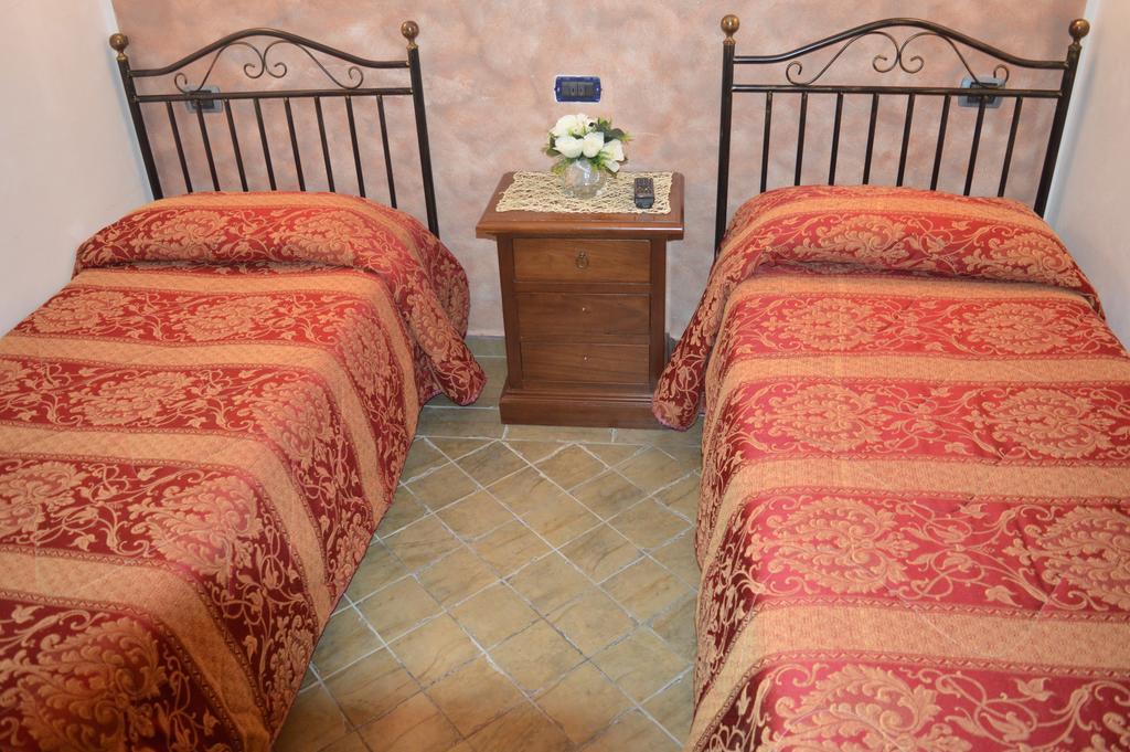 Villa Tre Colli Agri B&B أريانو إربينو المظهر الخارجي الصورة