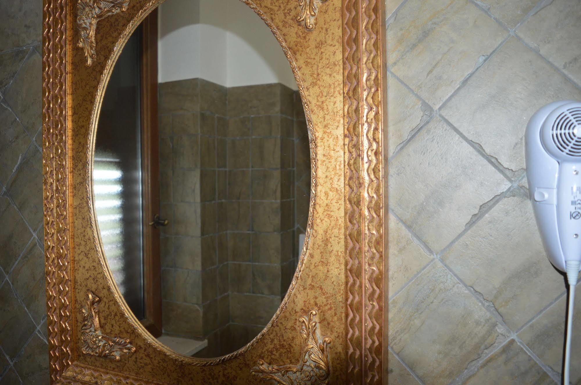 Villa Tre Colli Agri B&B أريانو إربينو المظهر الخارجي الصورة